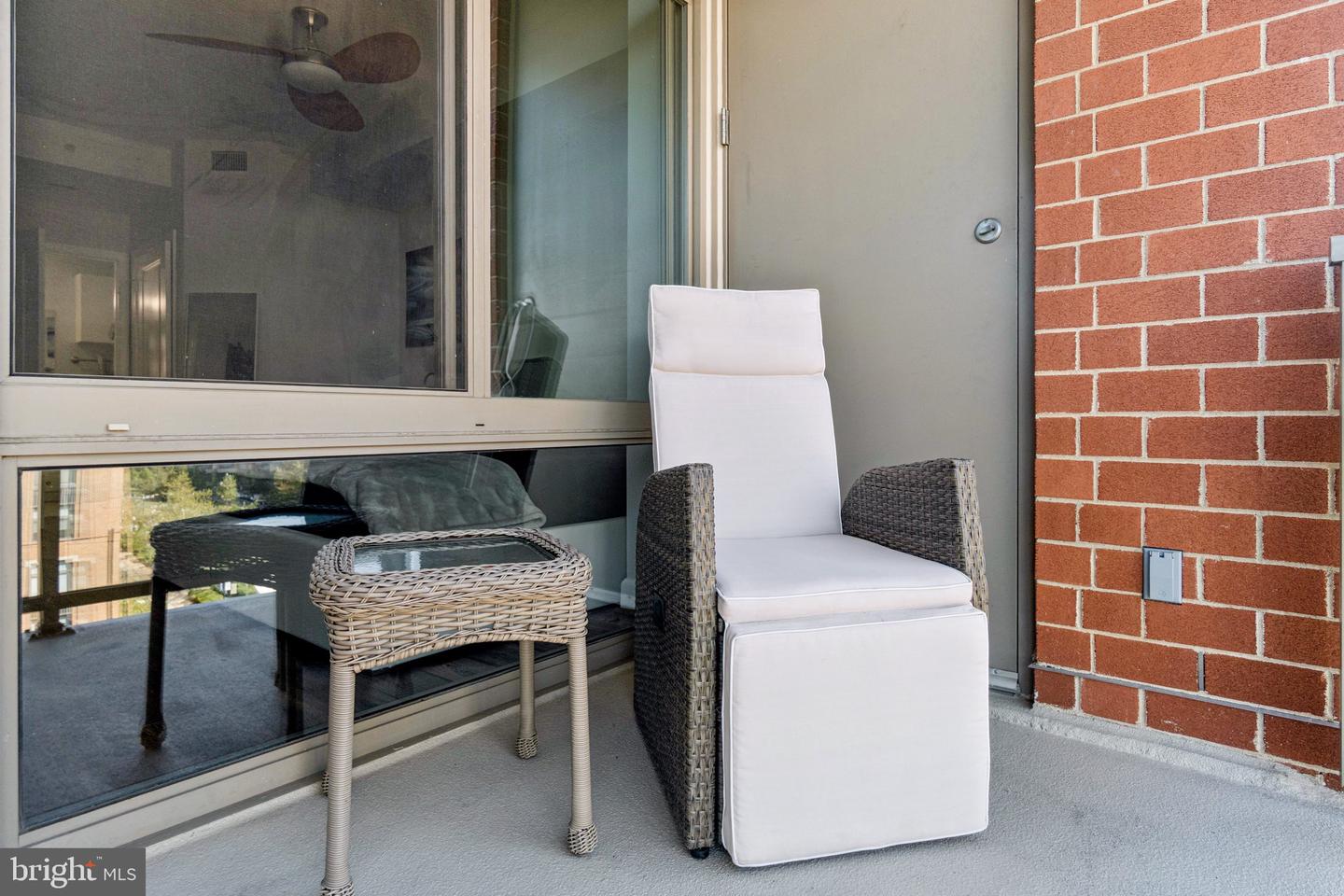 3650 S Glebe Rd #846 Property Photo 18