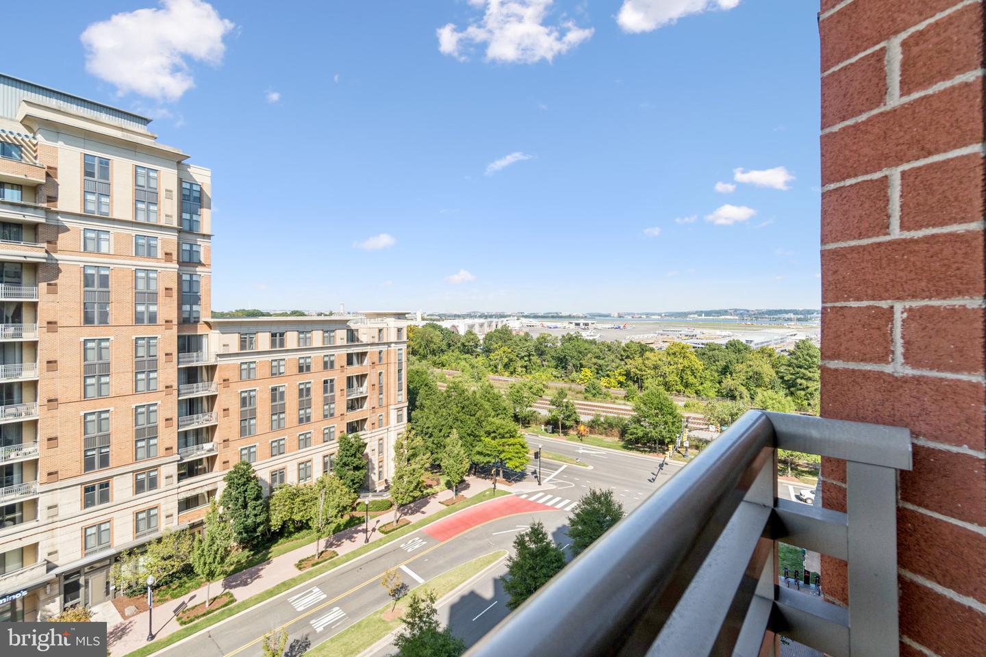 3650 S Glebe Rd #846 Property Photo 20