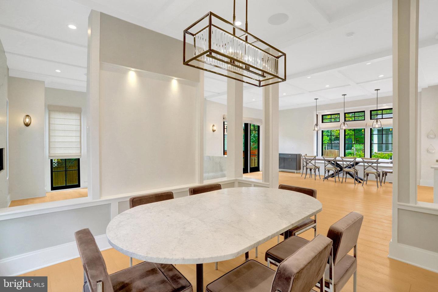 710 N Highland St Property Photo 18