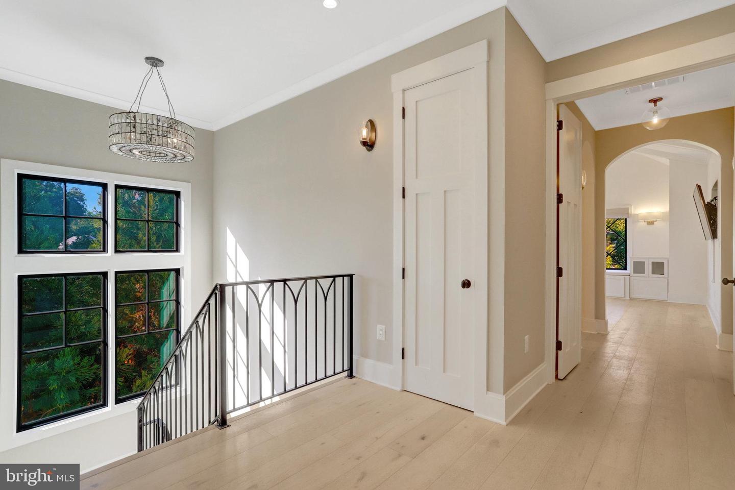 710 N Highland St Property Photo 21