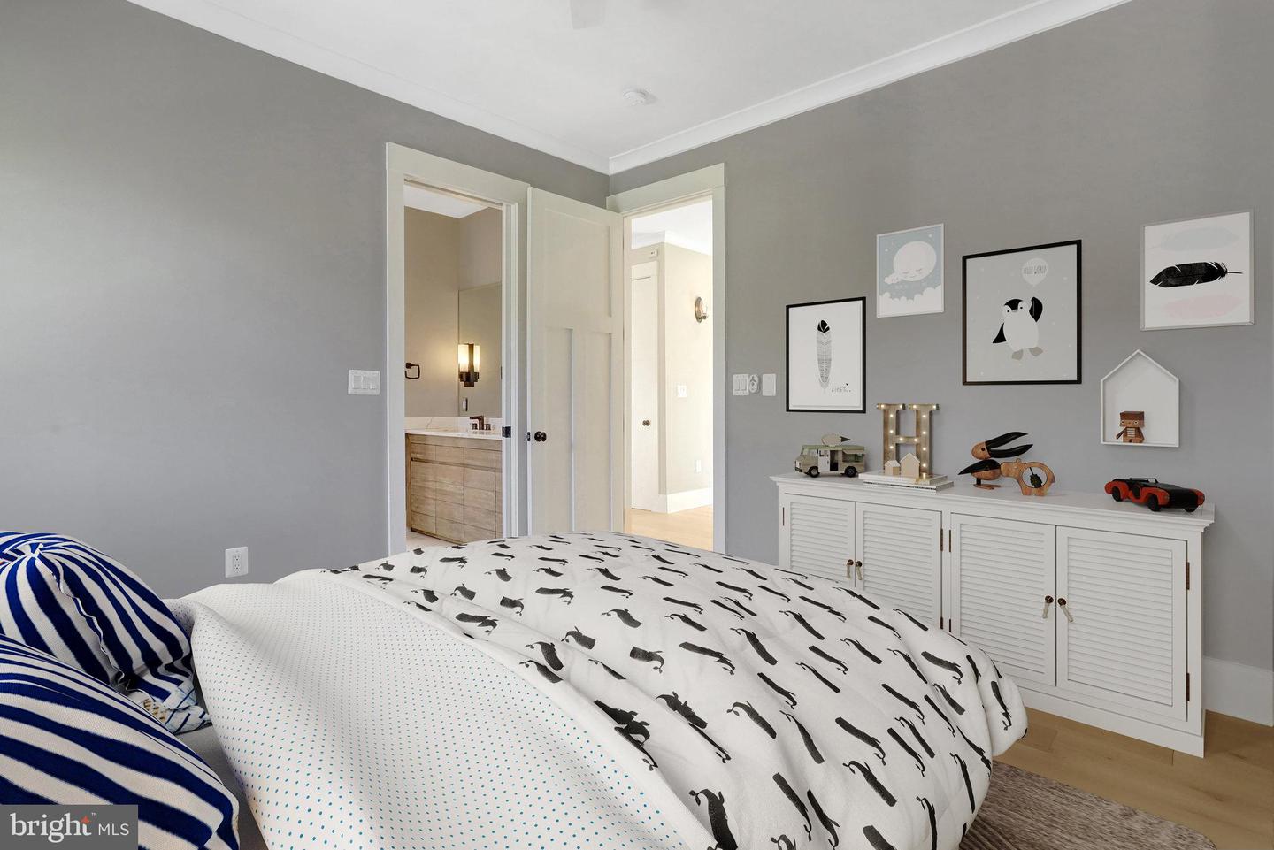 710 N Highland St Property Photo 42