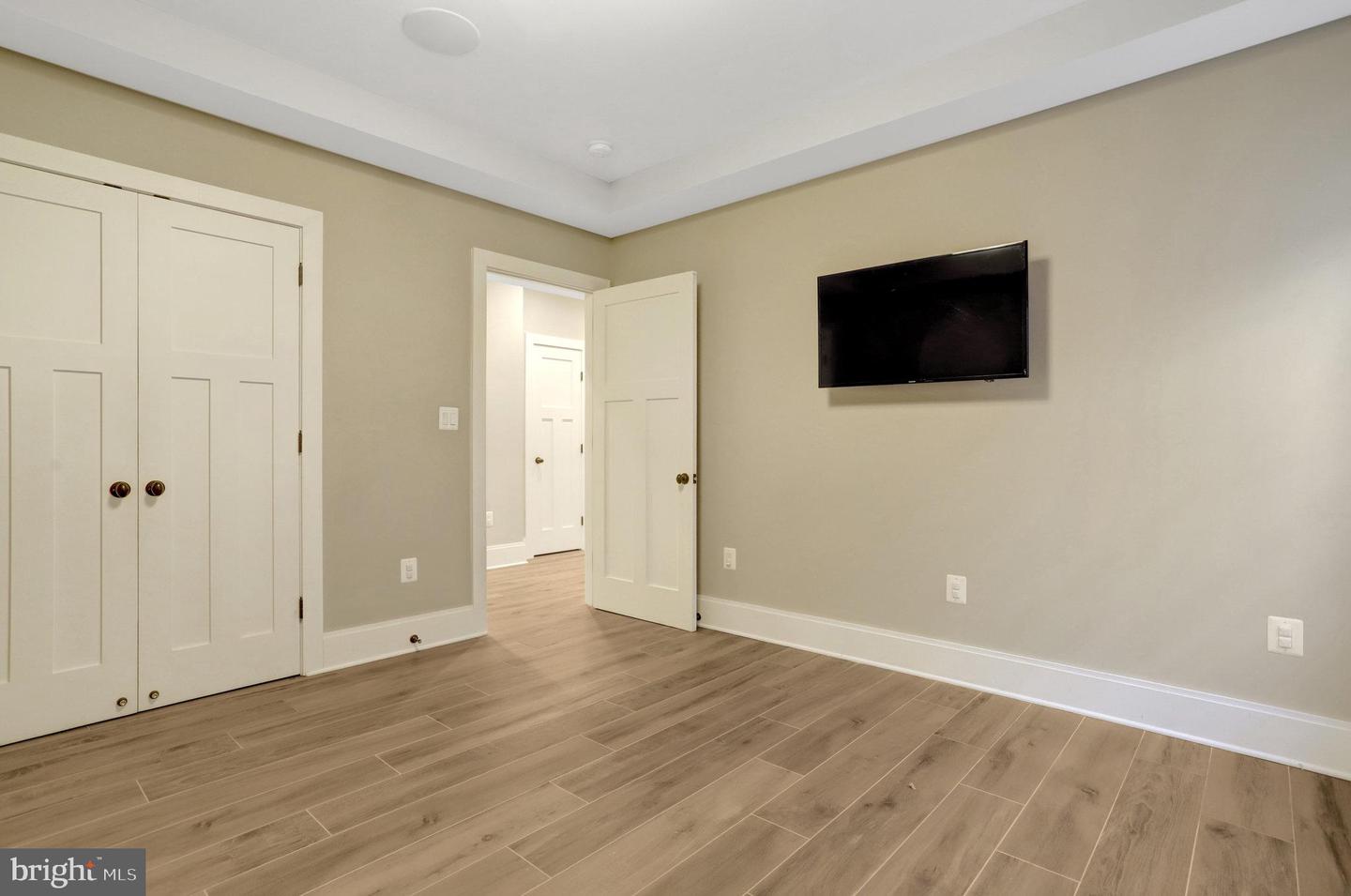 710 N Highland St Property Photo 50