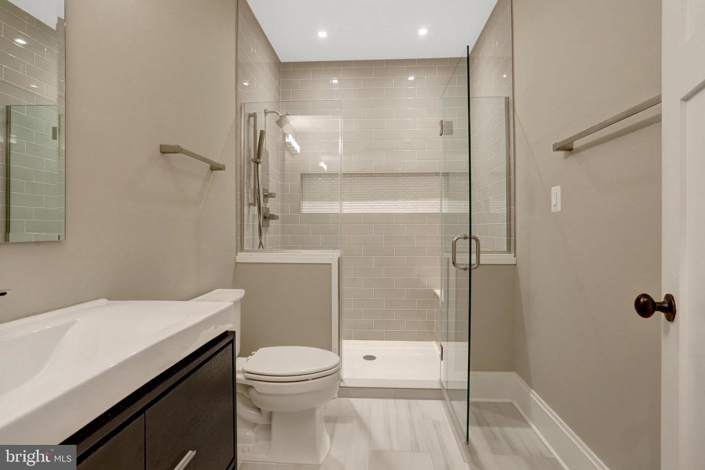 710 N Highland St Property Photo 51