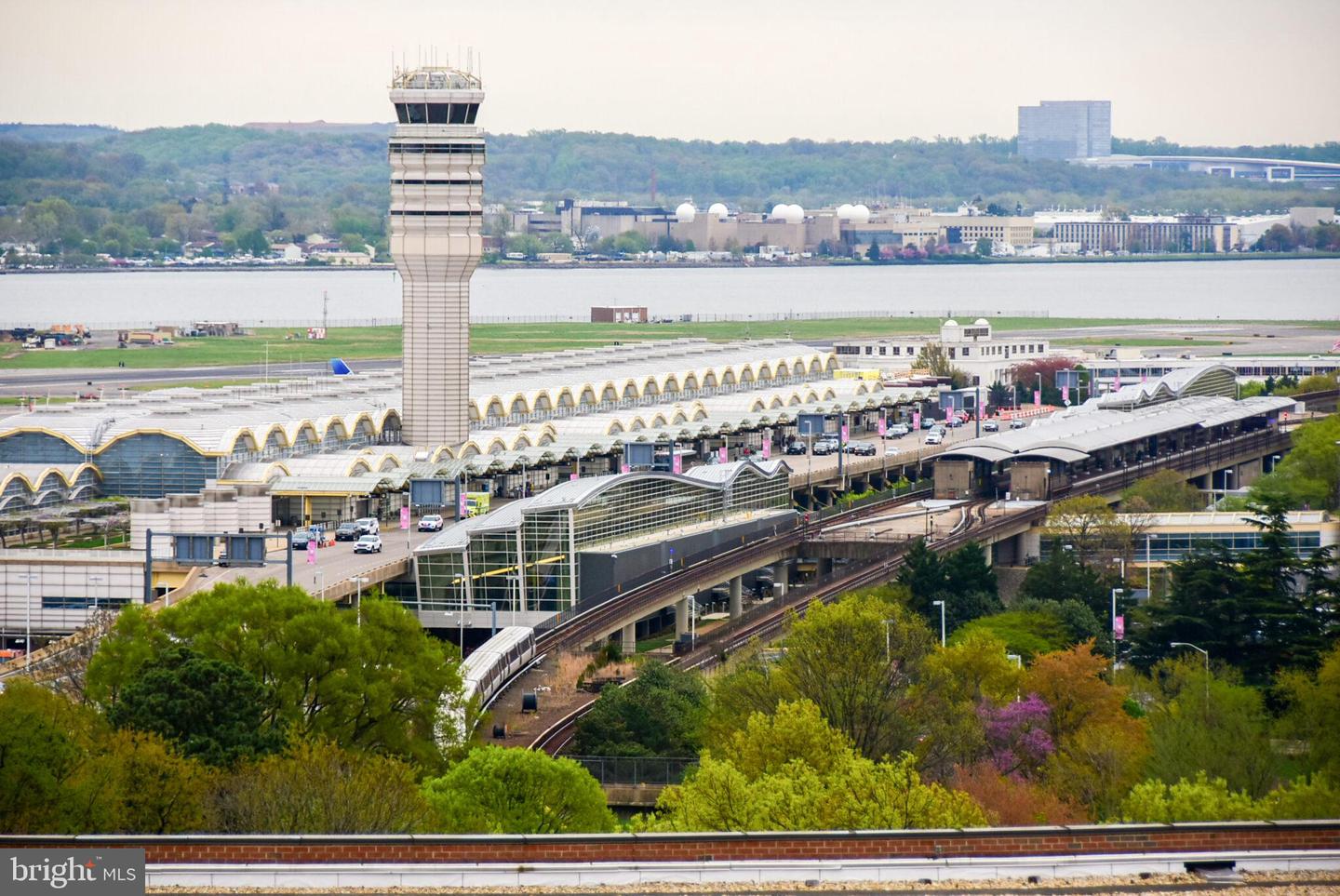 710 N Highland St Property Photo 59