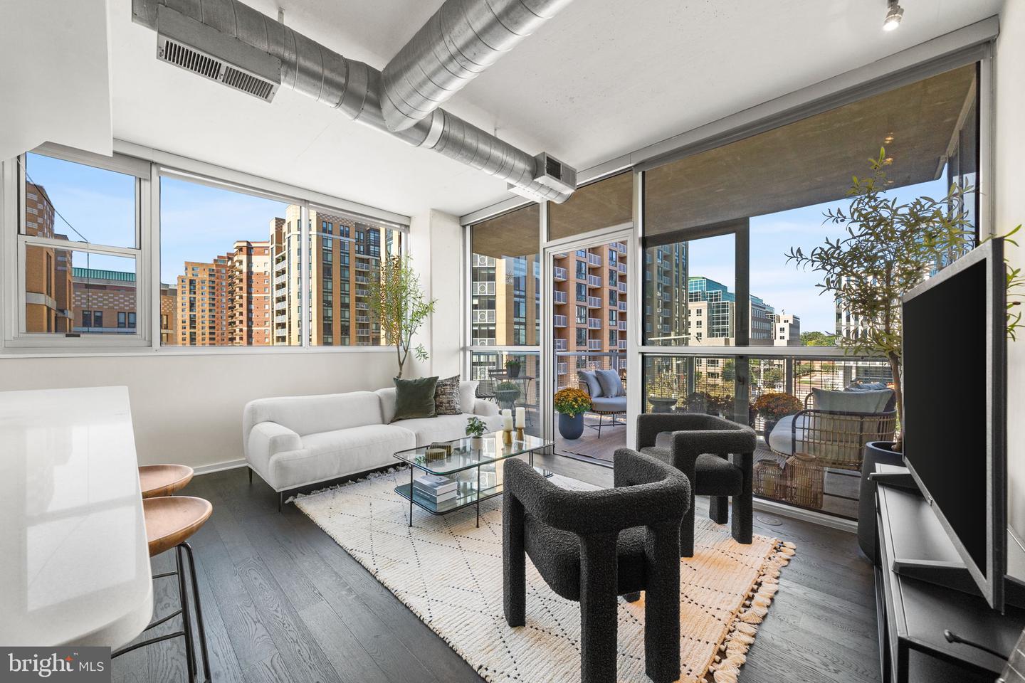 3409 Wilson Blvd #410 Property Photo 1