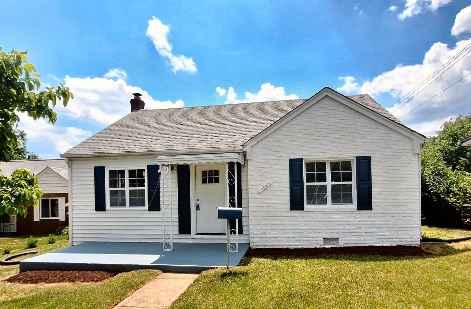 2020 S POLLARD ST Property Photo 1