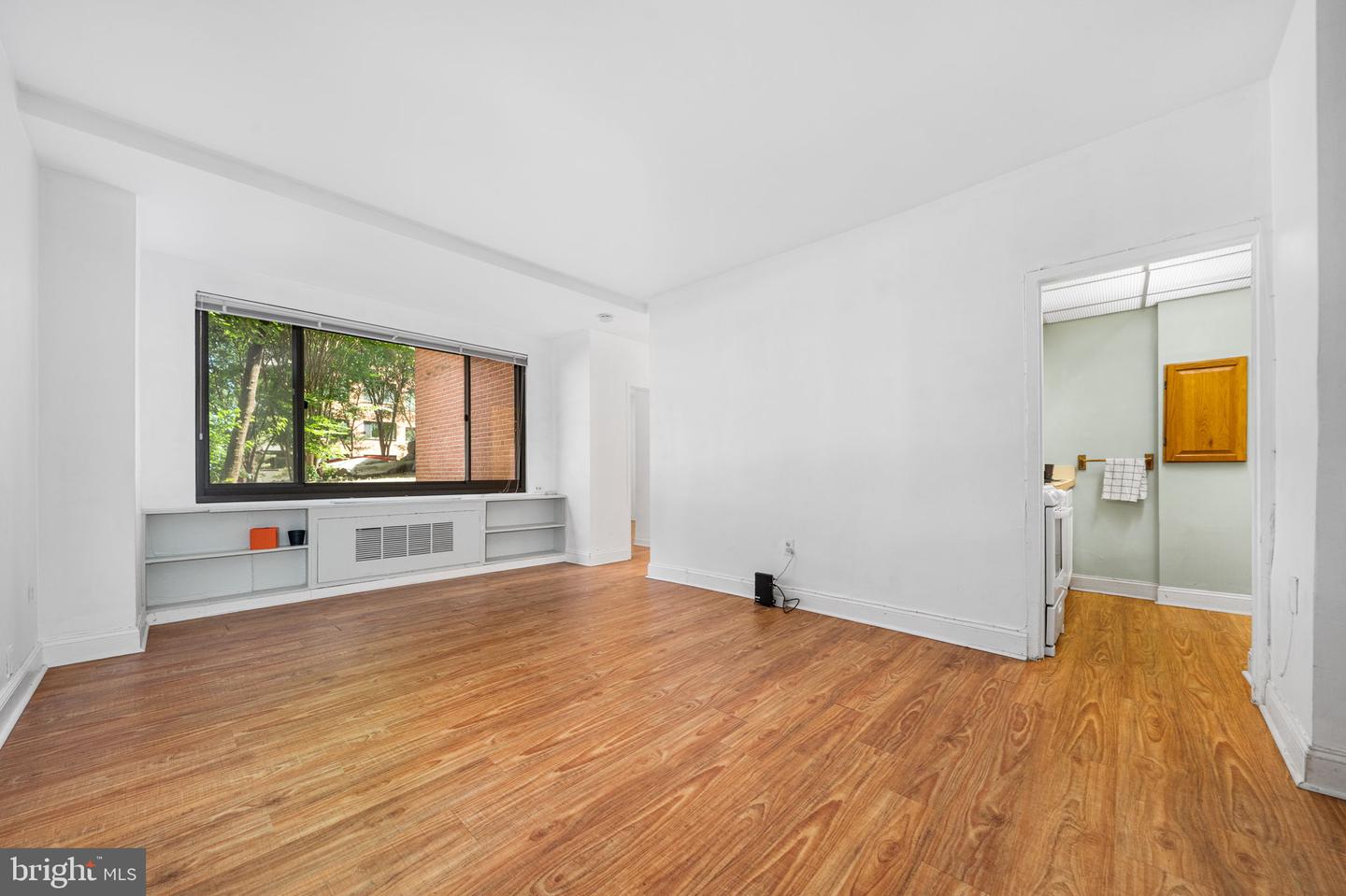 1021 Arlington Blvd #241 Property Photo 2