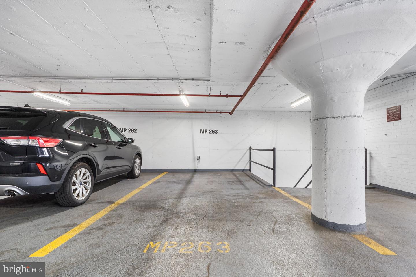 1021 Arlington Blvd #241 Property Photo 11