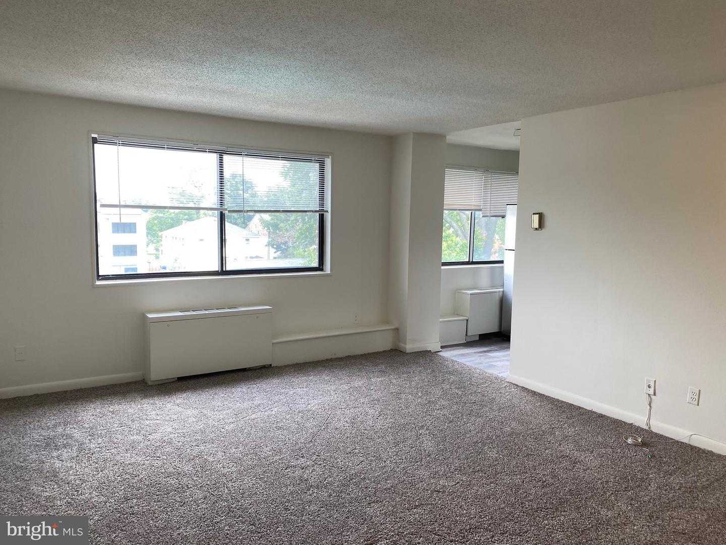 3515 Washington Blvd N #406 Property Photo 4