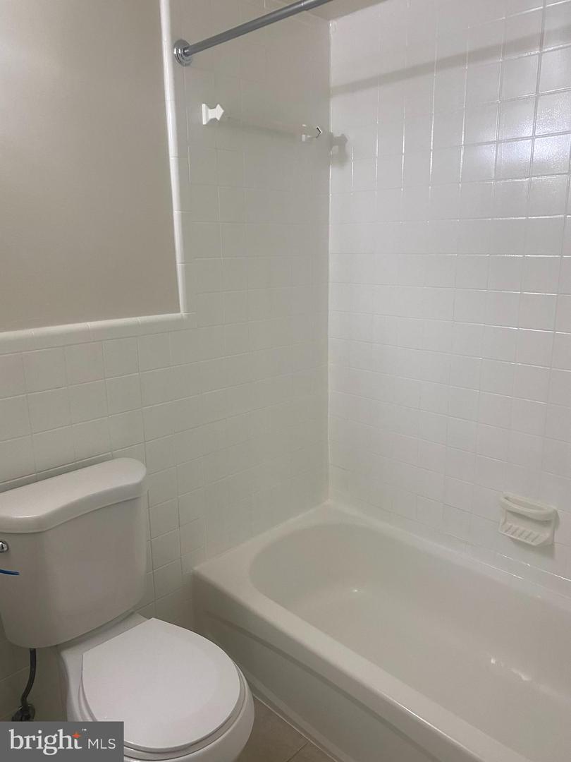 3515 Washington Blvd N #406 Property Photo 7