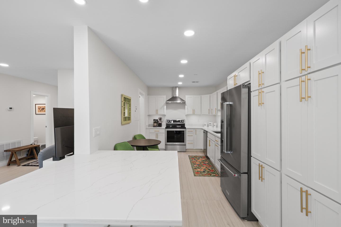 1016 S Wayne St #t-12 Property Photo 12