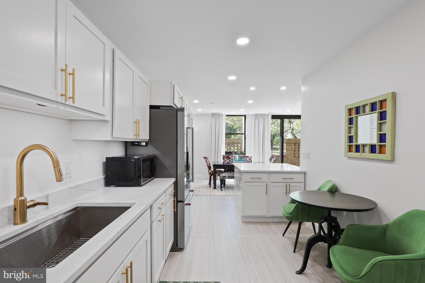 1016 S Wayne St #t-12 Property Photo 14
