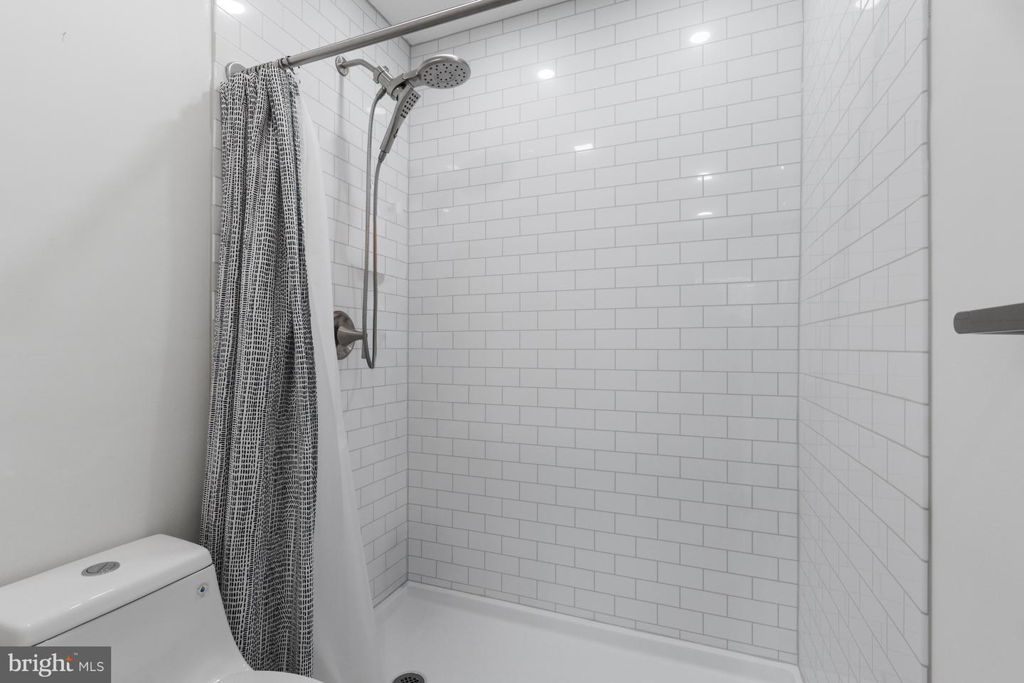 1016 S Wayne St #t-12 Property Photo 21