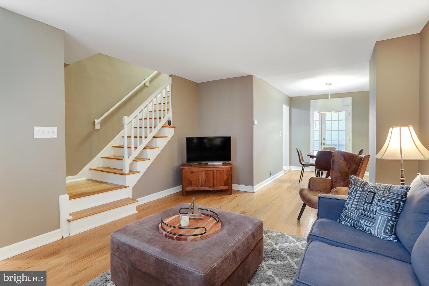 2803 S COLUMBUS ST Property Photo 1