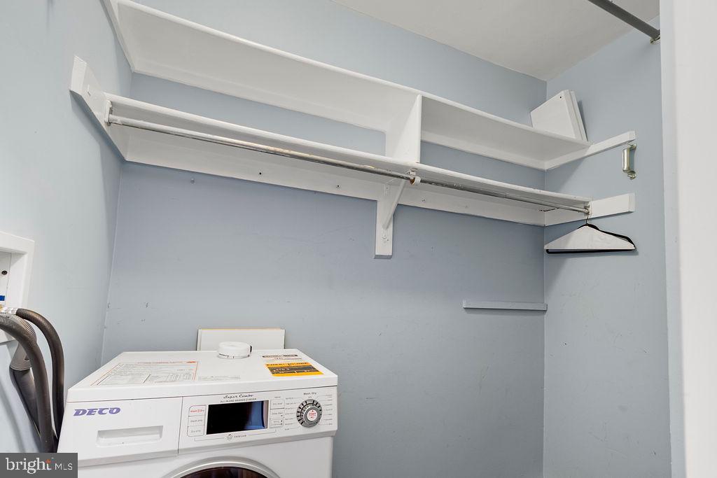 248 N Thomas St #248-1 Property Photo 7