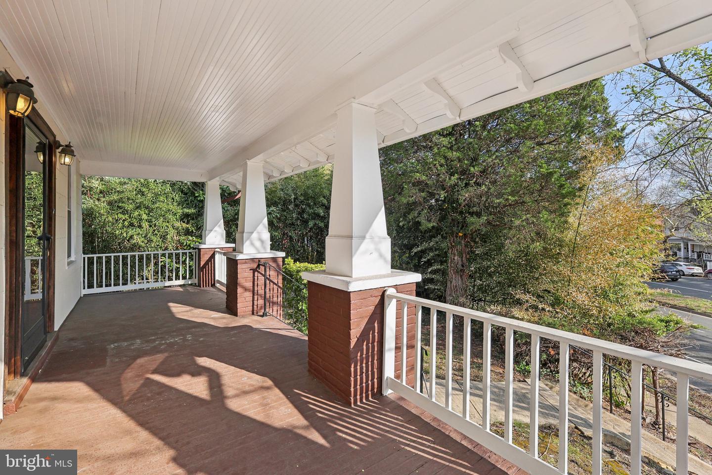 2417 Washington Blvd Property Photo 1