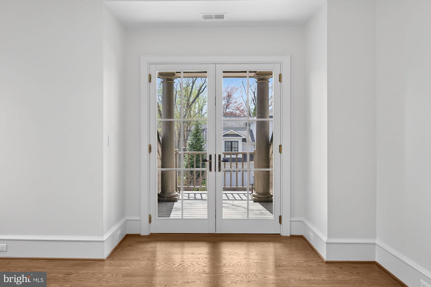 3031 N Stuart St Property Photo 52