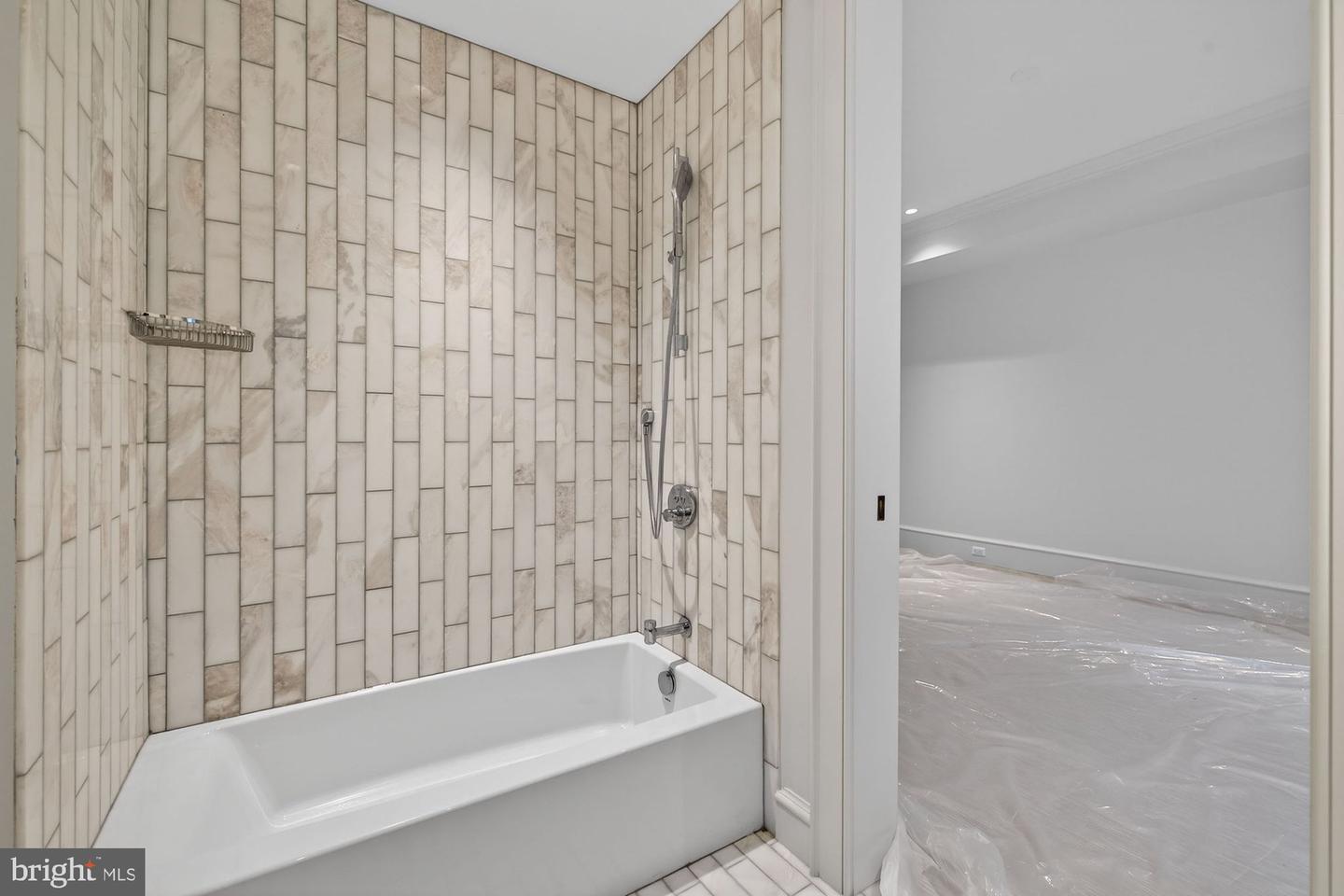 3031 N Stuart St Property Photo 116