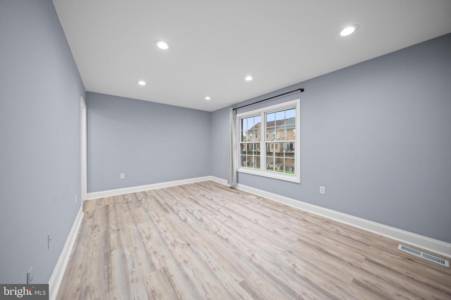 967 S Rolfe St S #2 Property Photo 13