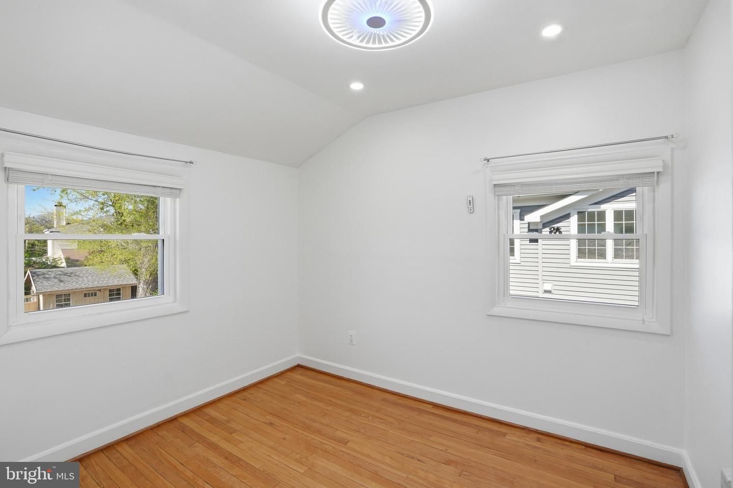5635 7th Pl S Property Photo 14