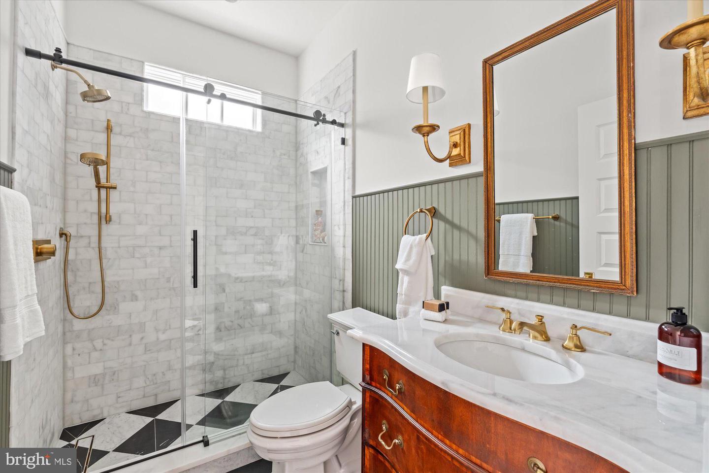 3612 N Glebe Rd Property Photo 17