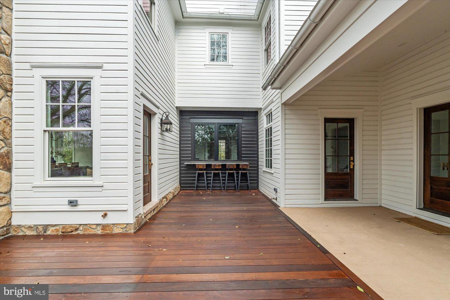 3612 N Glebe Rd Property Photo 36