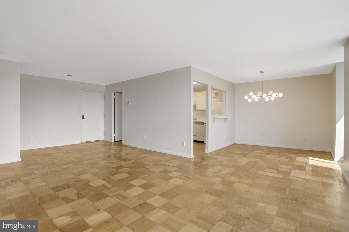 1510 12th St N #504 Property Photo 5