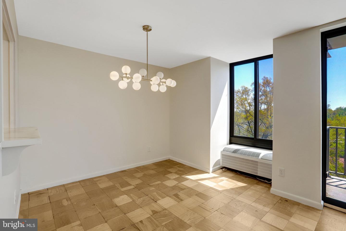 1510 12th St N #504 Property Photo 6