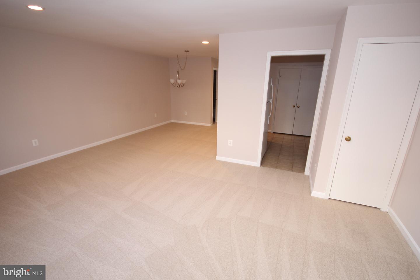 1105 N Stuart St #19 Property Photo 10