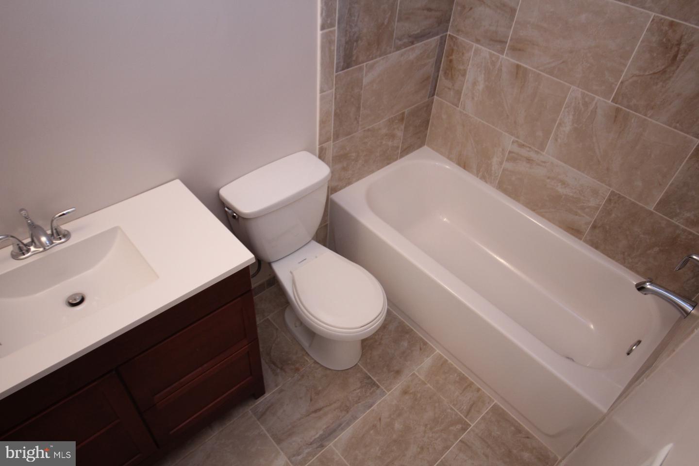 1105 N Stuart St #19 Property Photo 15