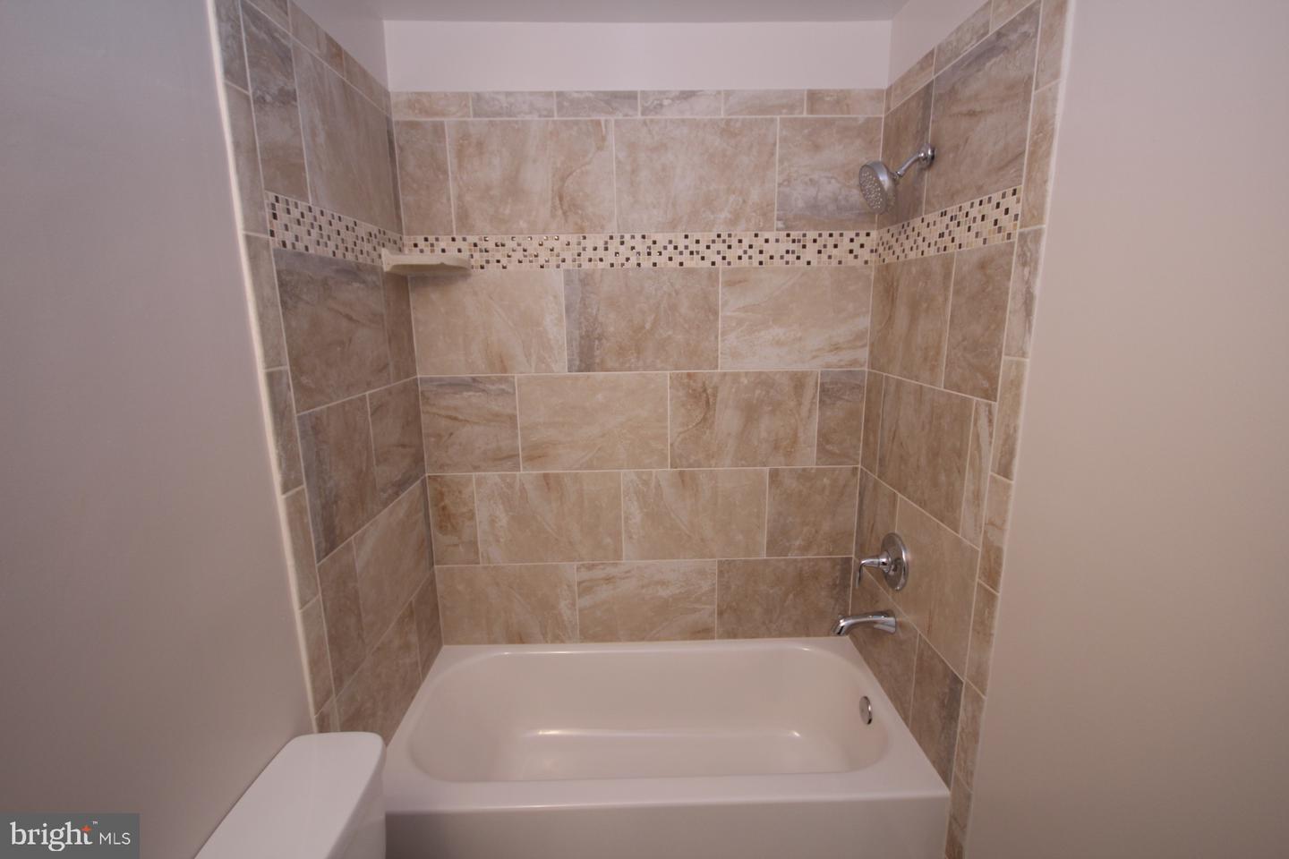 1105 N Stuart St #19 Property Photo 16