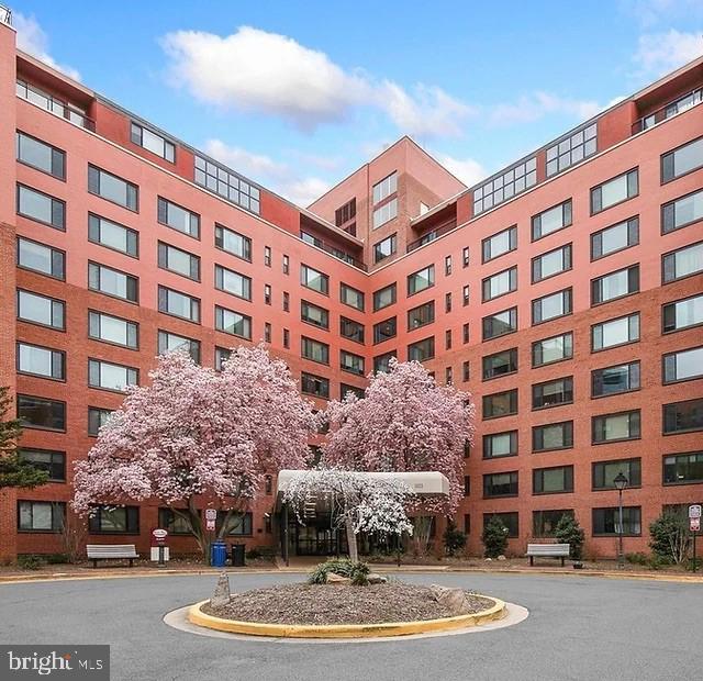 1021 ARLINGTON BLVD #1047 Property Photo 1