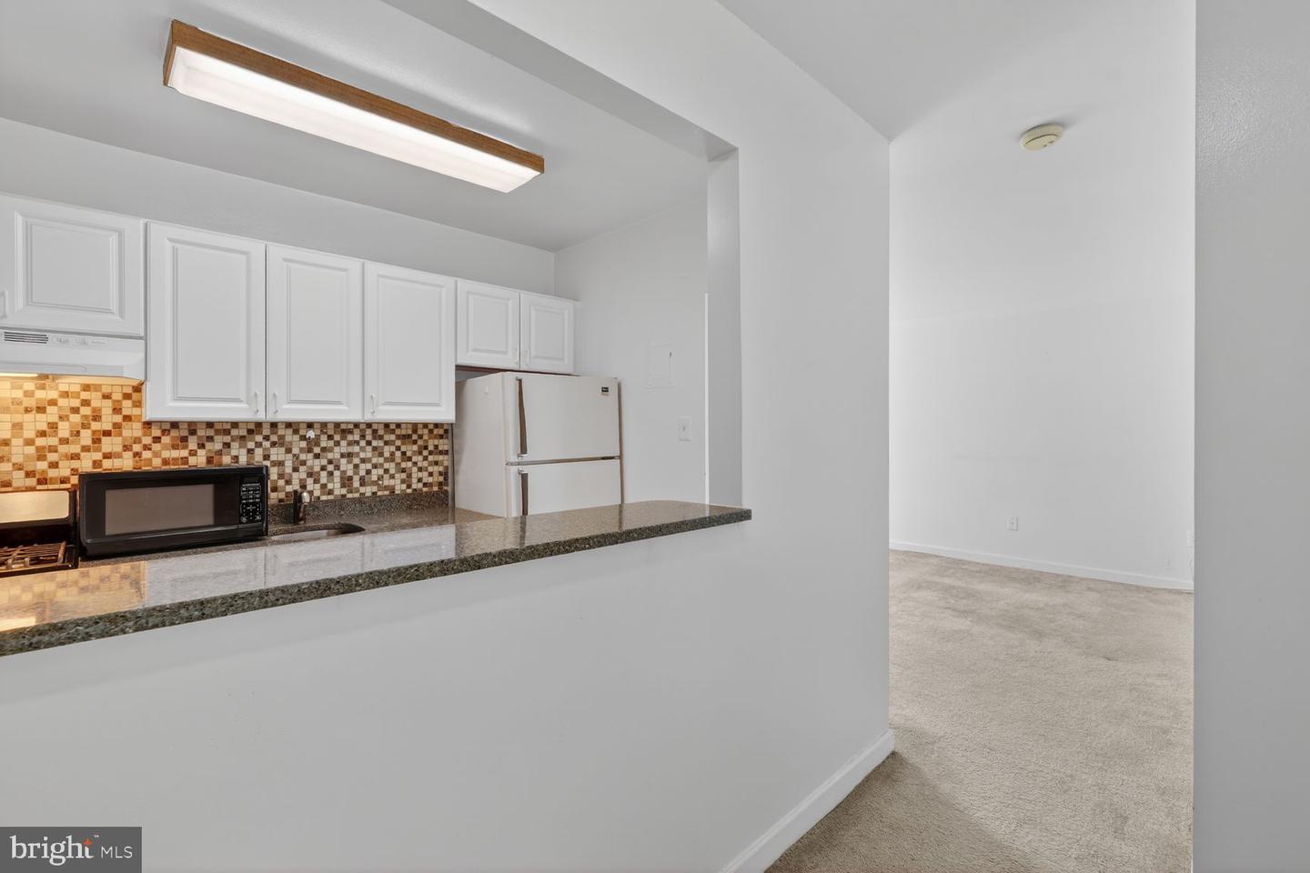 1121 Arlington Blvd #348 Property Photo 5