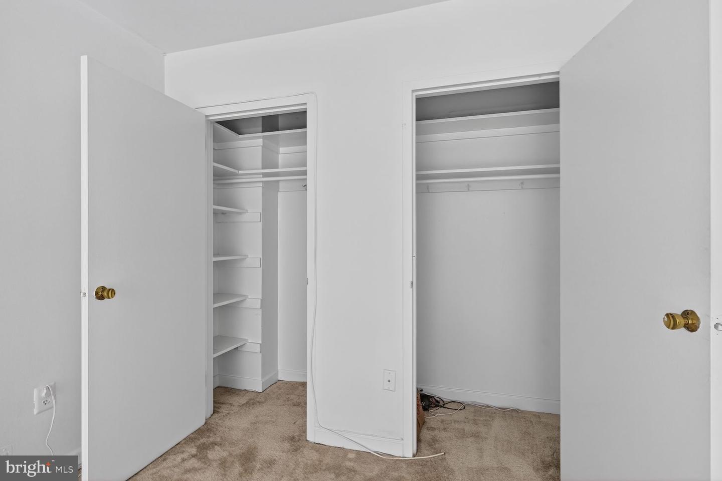 1121 Arlington Blvd #348 Property Photo 10