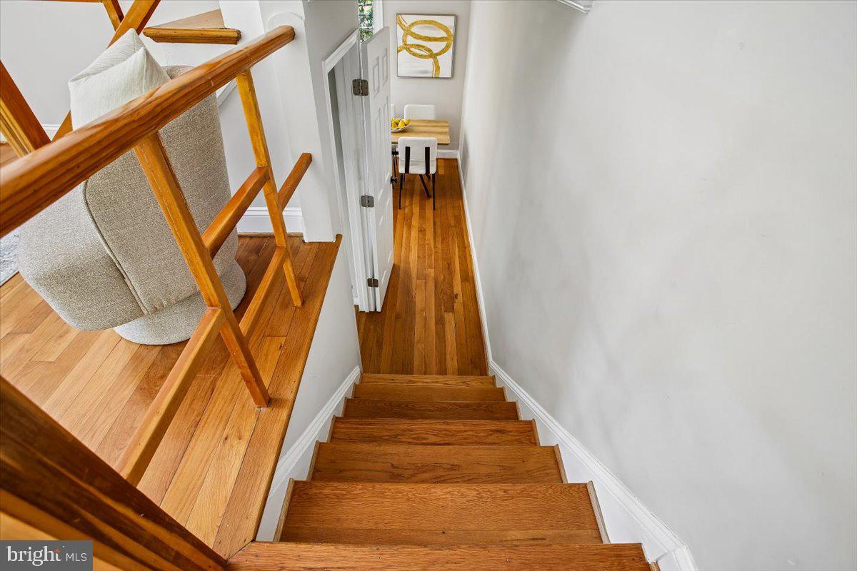 3804 Kemper Rd Property Photo 6