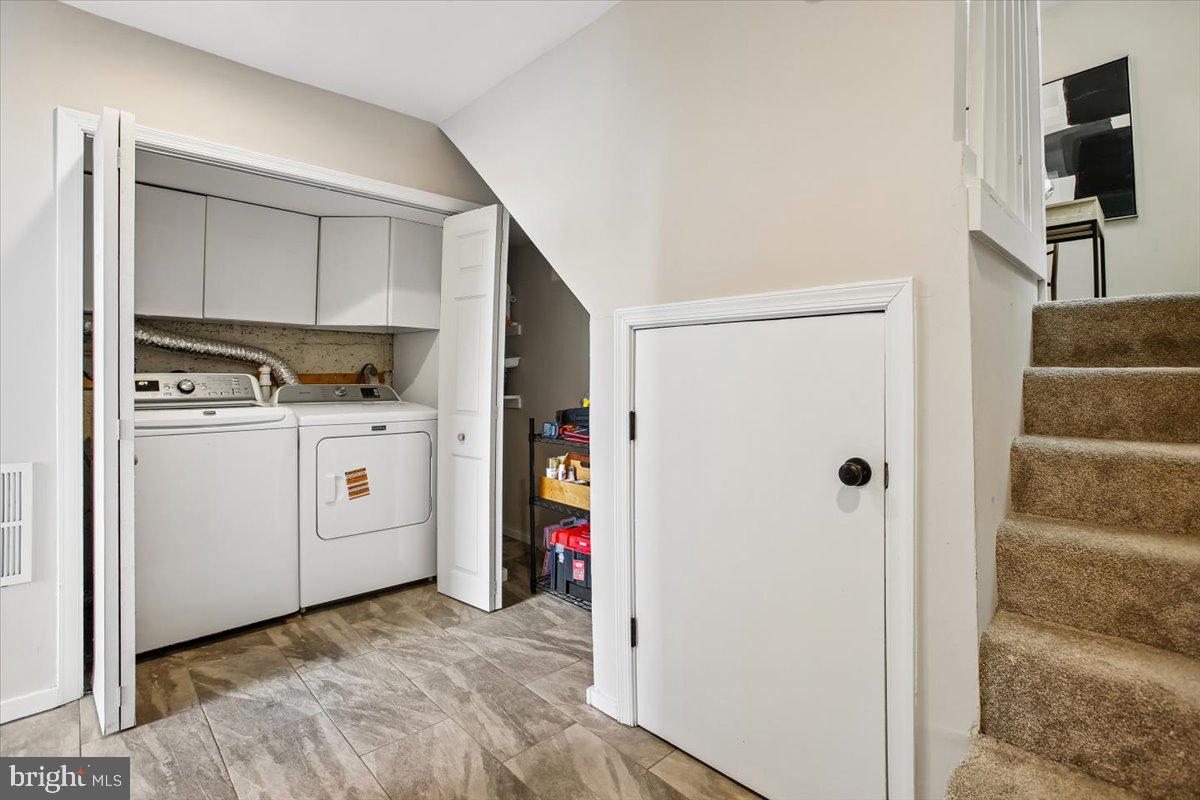 3804 Kemper Rd Property Photo 24