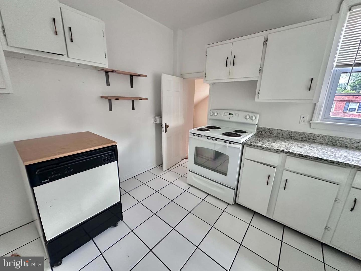 1208 S Cleveland St #top Floor Property Photo 13