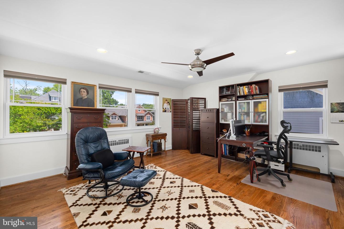 6022 26th St N Property Photo 17