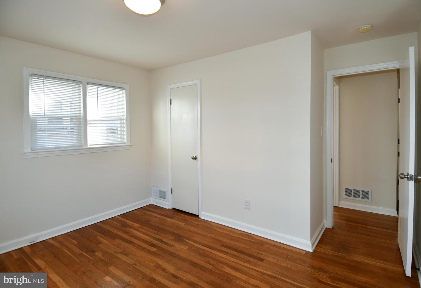 1316 S Dinwiddie St Property Photo 14