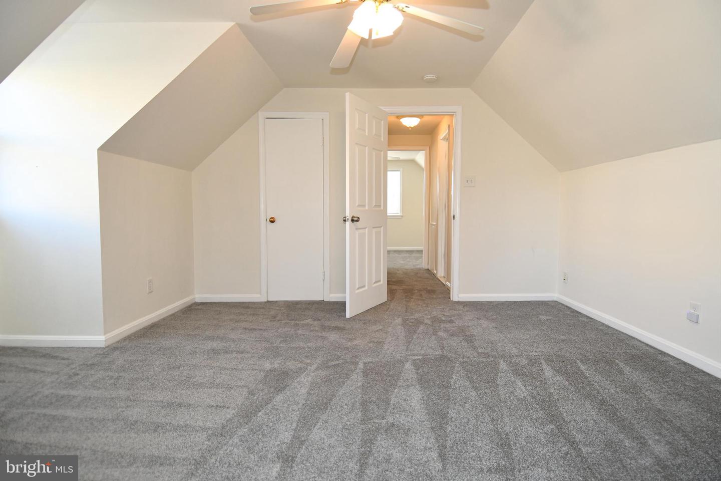1316 S Dinwiddie St Property Photo 18