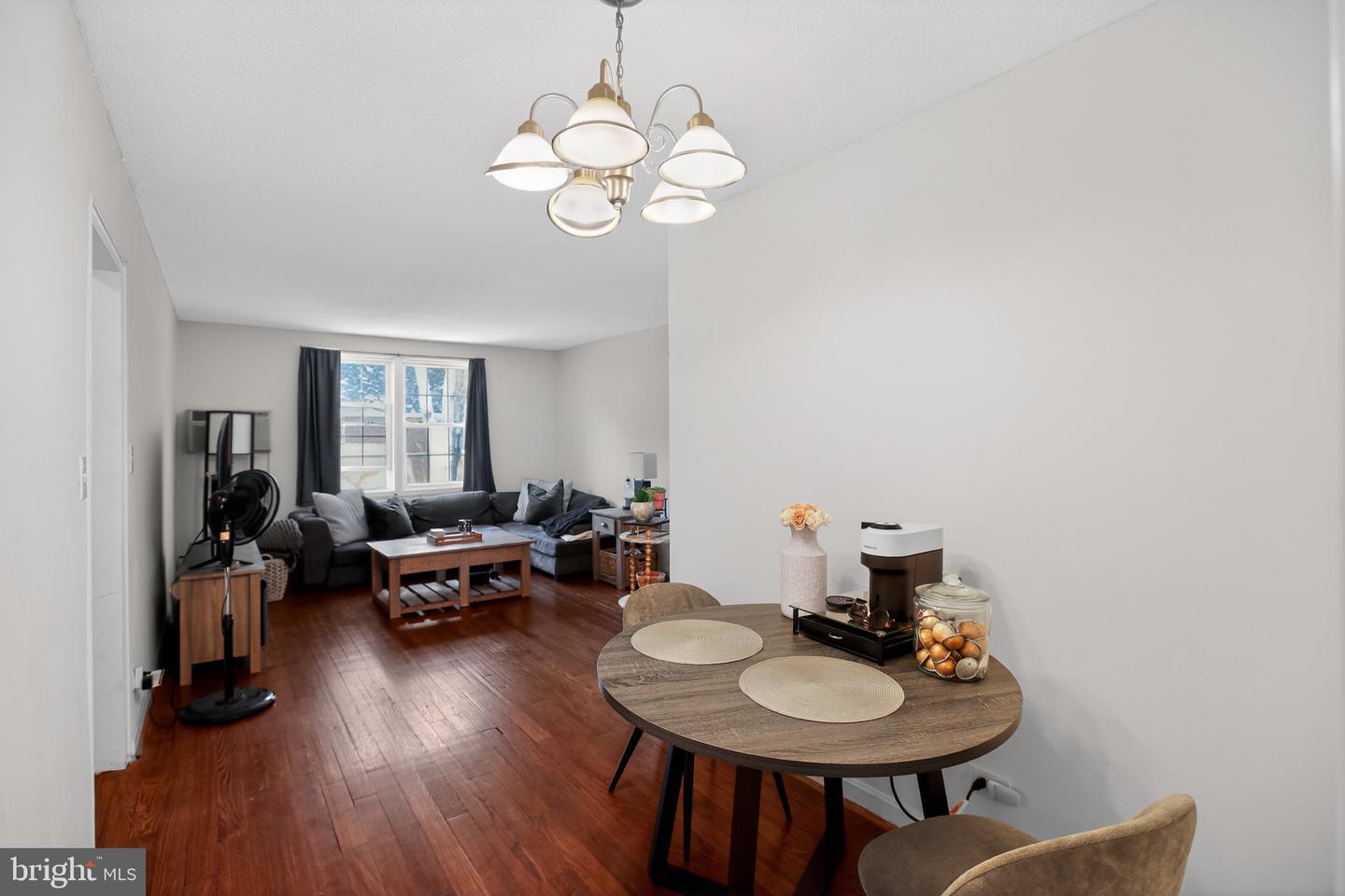 102 N George Mason Dr #102-2 Property Photo 3