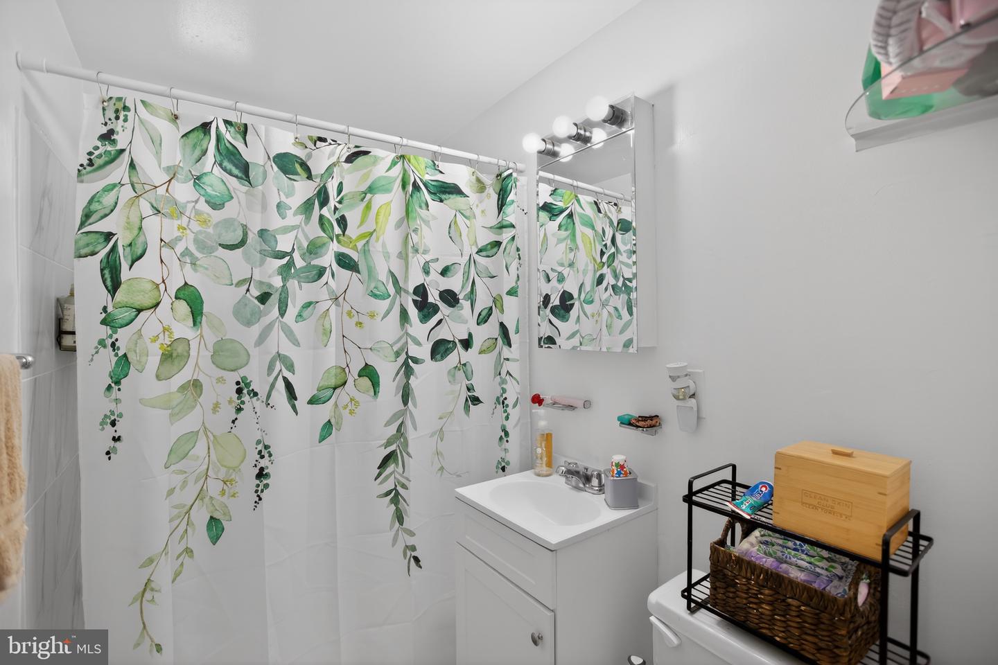 102 N George Mason Dr #102-2 Property Photo 10