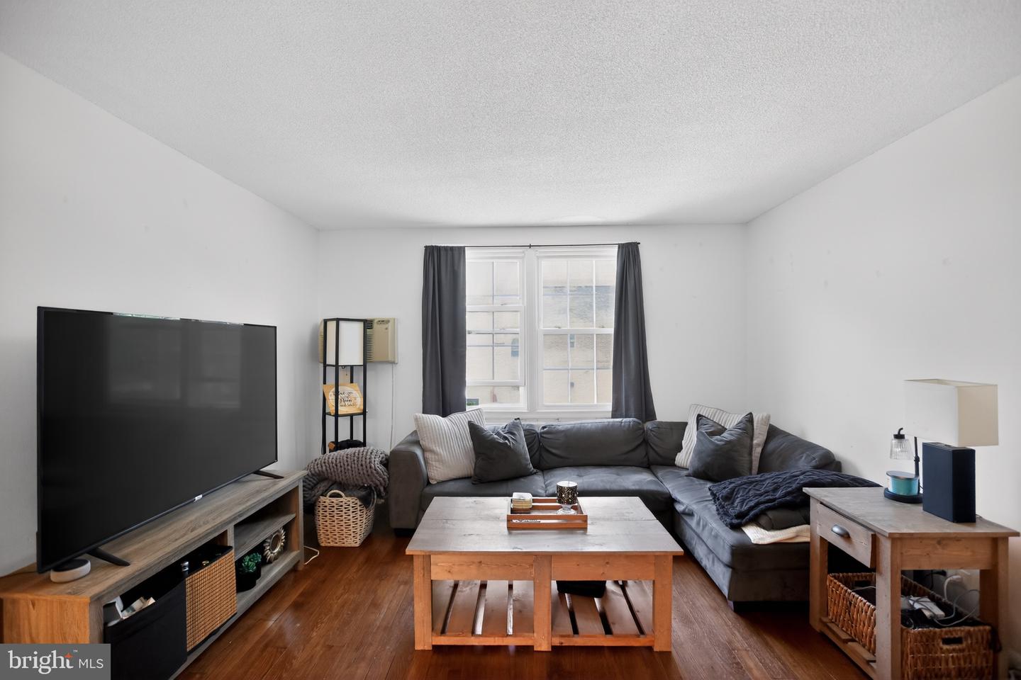 102 N George Mason Dr #102-2 Property Photo 18