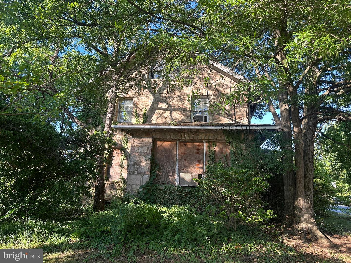 2915 Key Blvd Property Photo 6