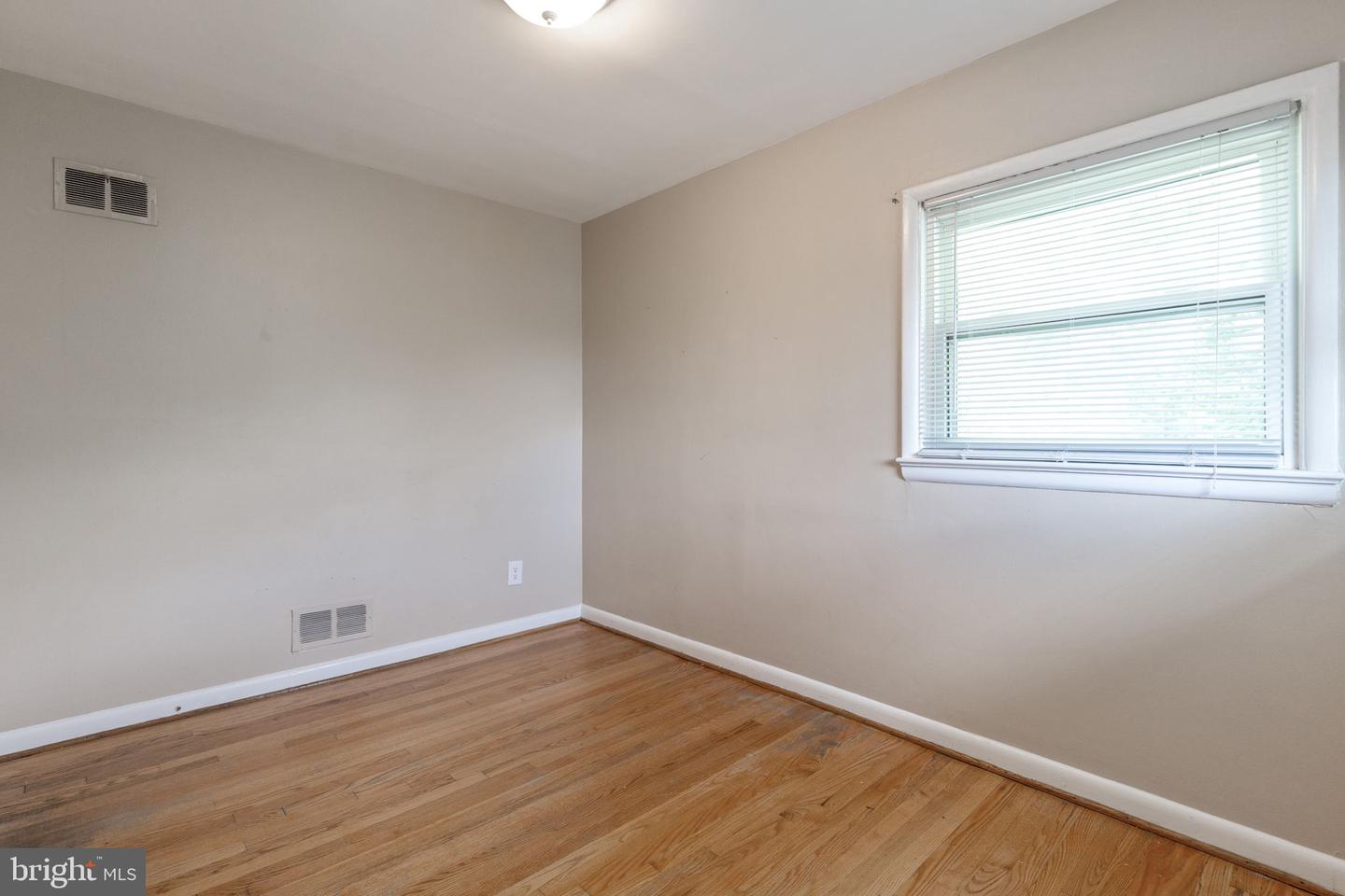 4141 21st Rd N #a Property Photo 7