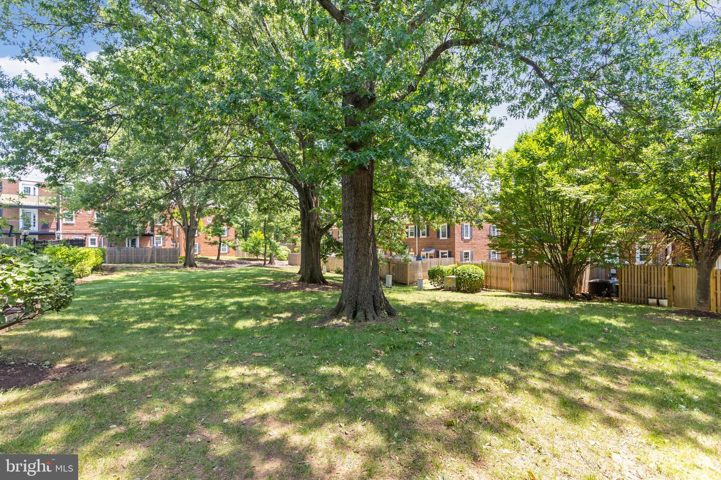 2877 S Buchanan St #a2 Property Photo 33