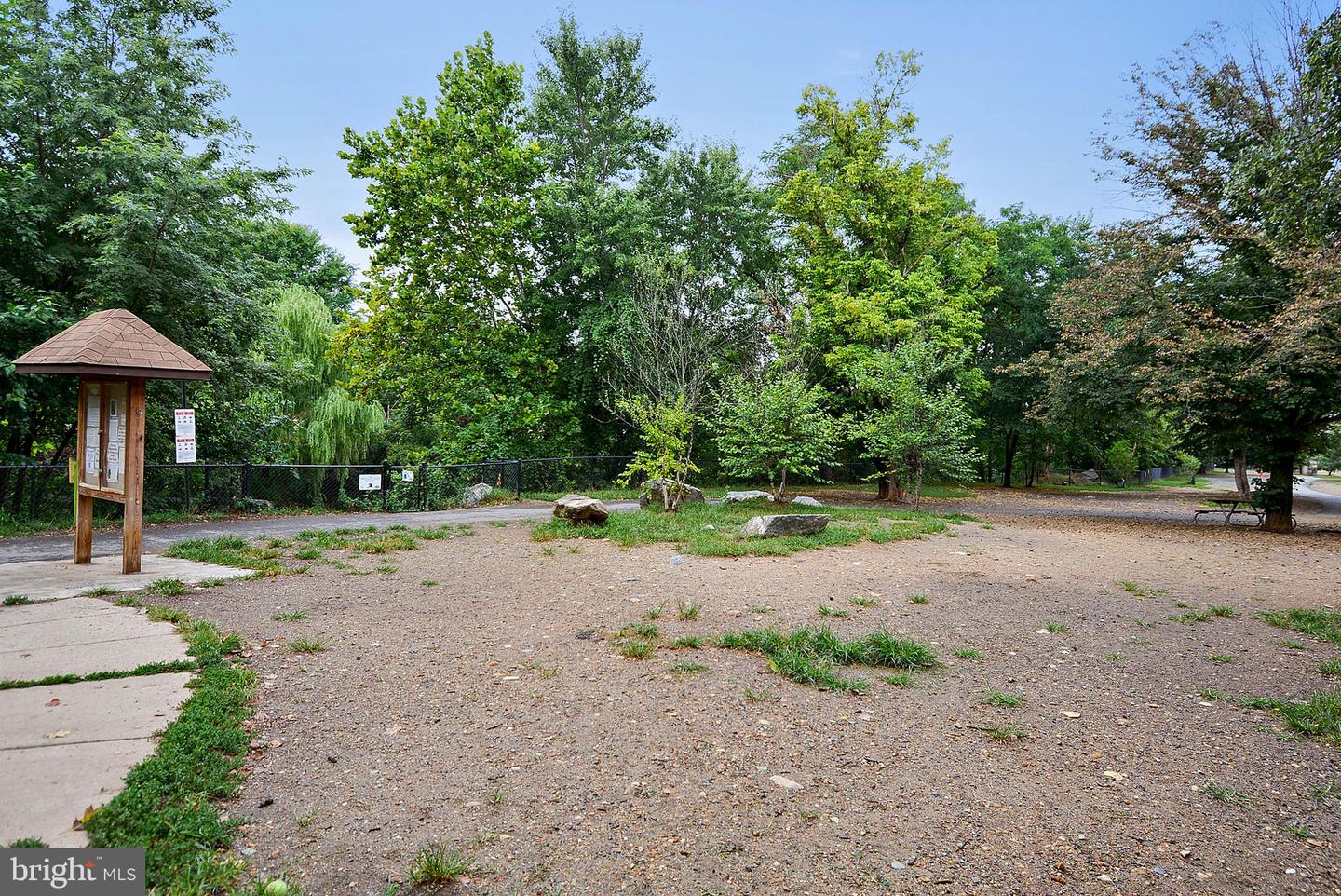 2877 S Buchanan St #a2 Property Photo 53