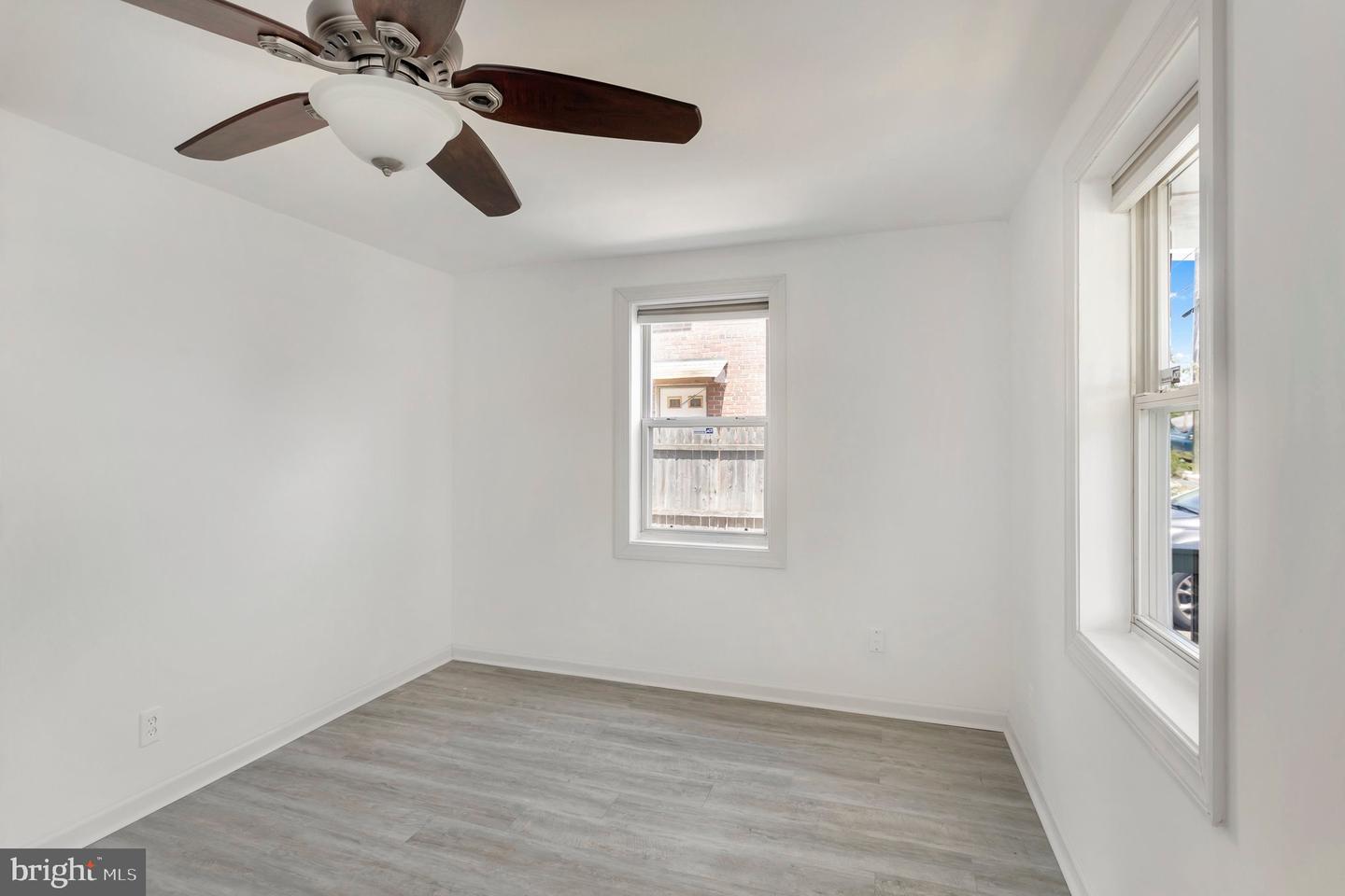 2446 S Nelson St Property Photo 4