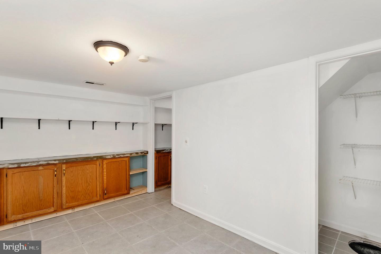 2446 S Nelson St Property Photo 19