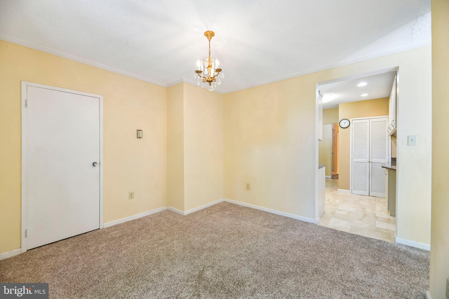 4141 N Henderson Rd N #105 Property Photo 10